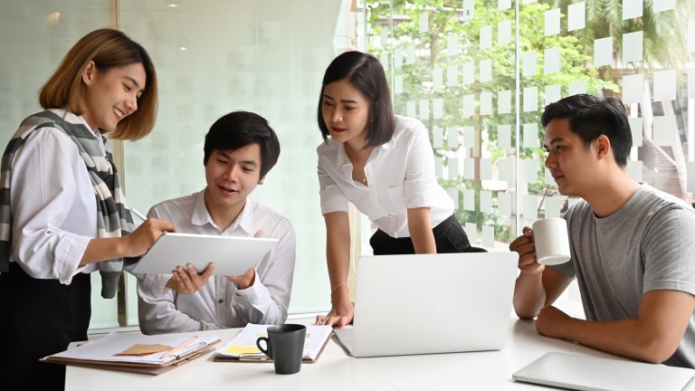 Môi trường làm việc tại AIA